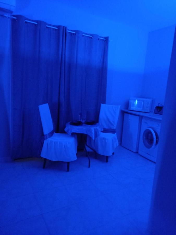 Old Town Studio Apartment Larnaca Exterior photo