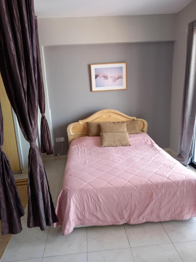 Old Town Studio Apartment Larnaca Exterior photo